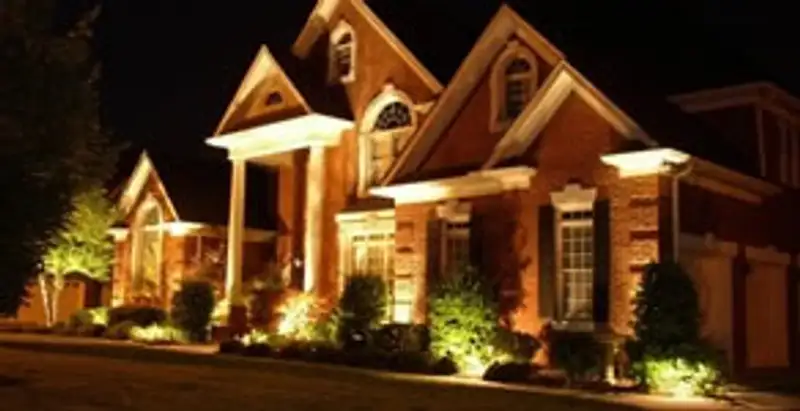 electrician services providing professional exterior electrical lighting in Des Moines, IA