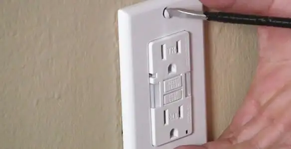 gfc outlets service securing and mounting ground fault circuit interrupter outlet by certified electricians in Des Moines, IA