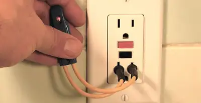 gfci circuits service testing ground fault circuit interrupter outlet to ensure electrical protection in Des Moines, IA