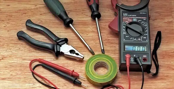 Home electrical inspection using professional testing and diagnostic tools in Des Moines, IA
