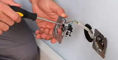 outlet repair services with professional electrical outlet wiring adjustment in Des Moines, IA